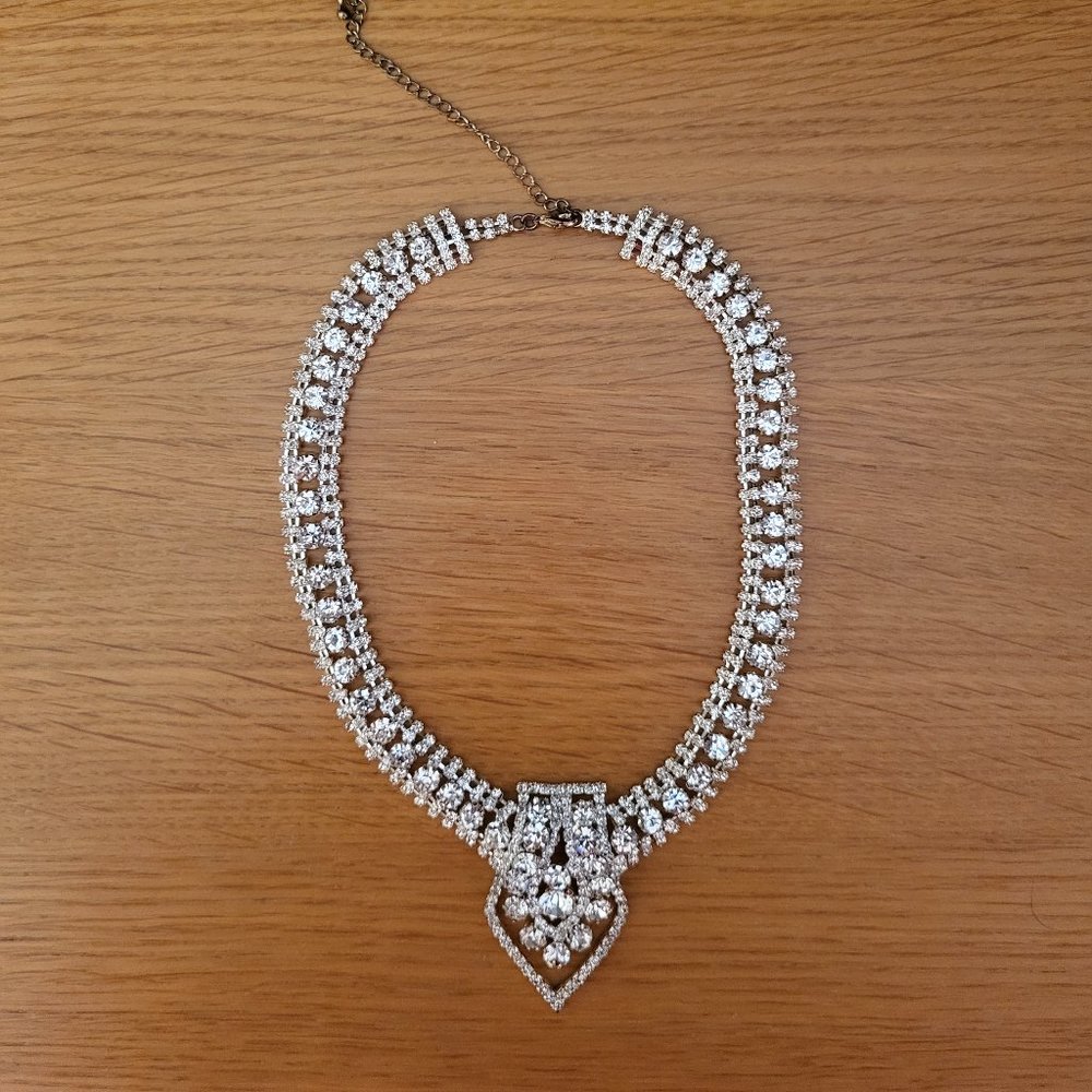 RHINESTONE NECKLACE